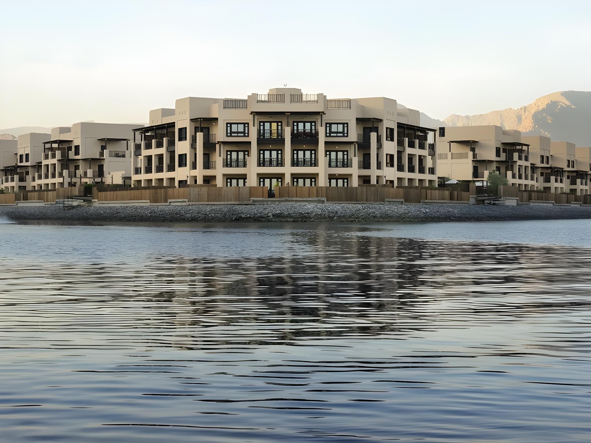 AZIMUT Hotels выходит в Оман: два отеля на Мусандаме