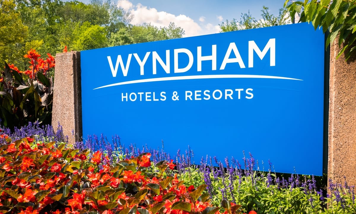 Вывеска есть, договора нет: что осталось от Wyndham в России